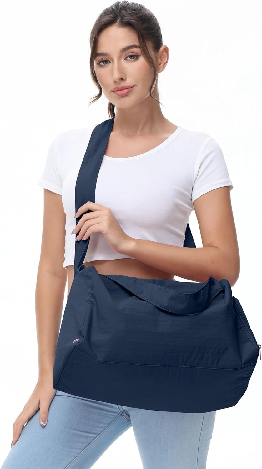 Small Gym Bag for Women with Shoes Compartment, Stylish Duffle Travel Bag for Plane, Lightweight Duffle Bag for Women & Men, Sport Gym Tote Bag with Wet Pocket for Yoga, Pilates, Swimming